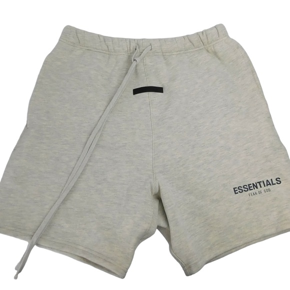 SOLD….NWOT Essentials Fear of God Shorts (off-white) Unisex Size S - Picture 2 of 10